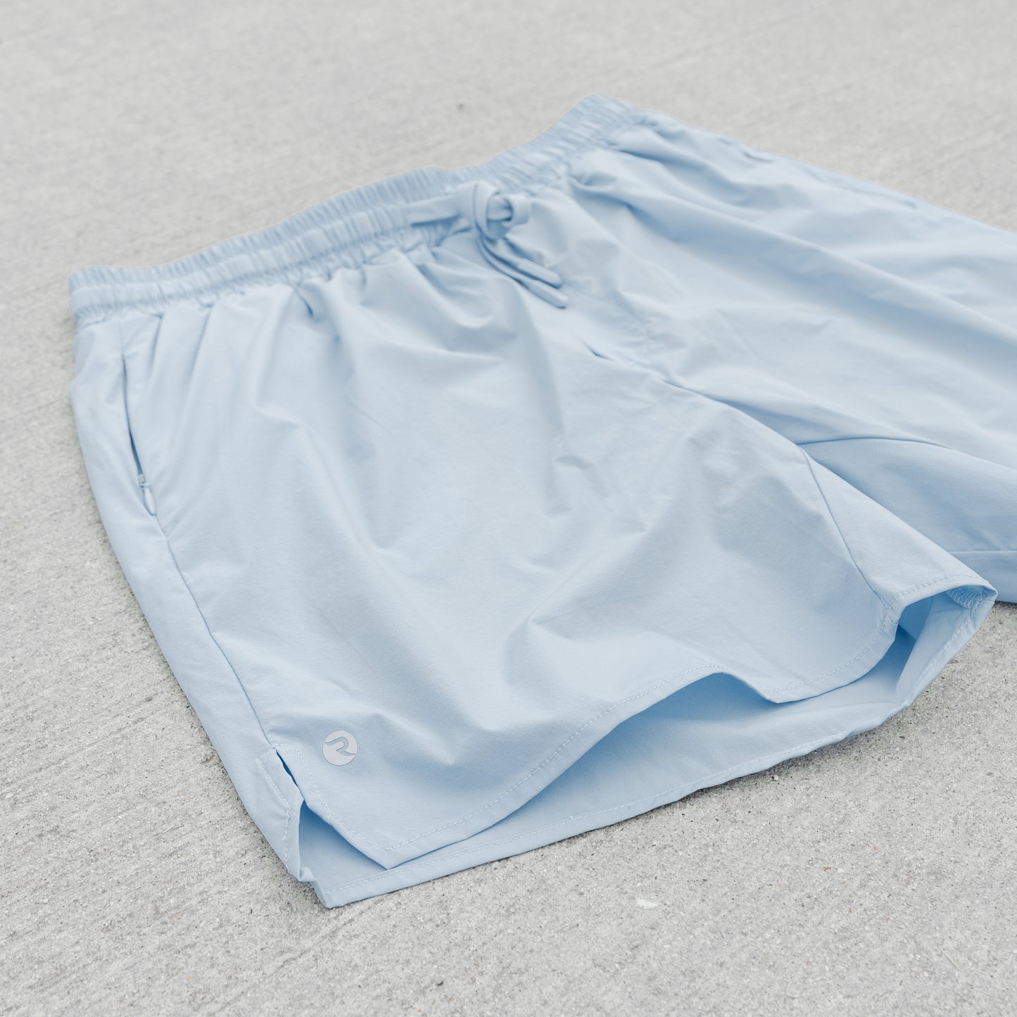 2 IN 1 RUNNING SHORTS - THE SWIFT - 6" - LIGHT BLUE