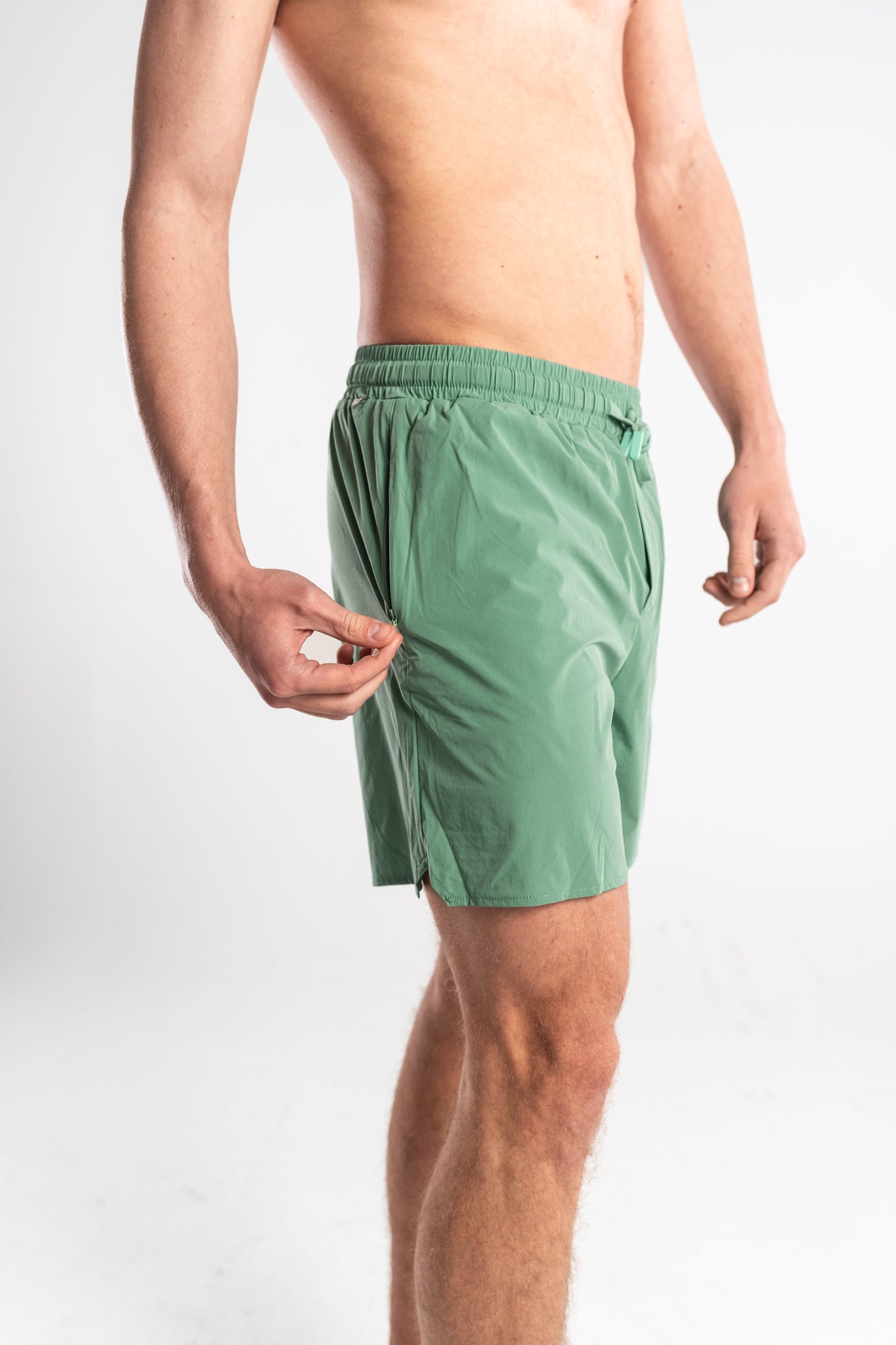 2 IN 1 RUNNING SHORTS - THE SWIFT - 6" - GREEN