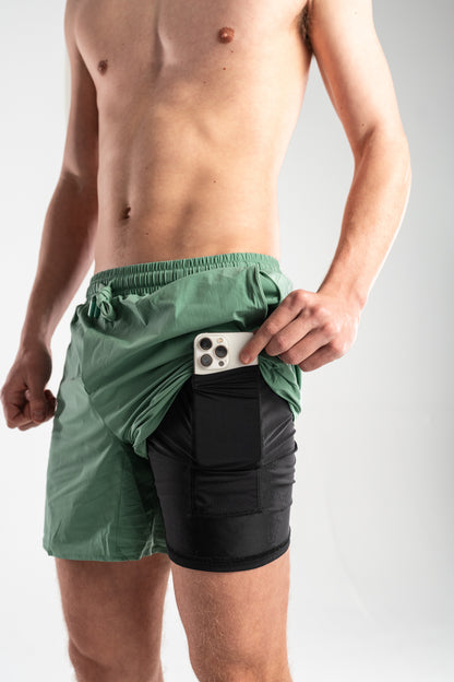 2 IN 1 RUNNING SHORTS - THE SWIFT - 6" - GREEN